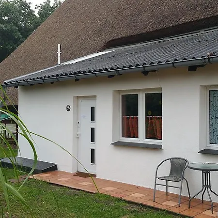 아파트 Gehoeft Nr X Zu Peccatel Vor Den Toren Von Schwerin Nahe Stoerkanal Bei Plate