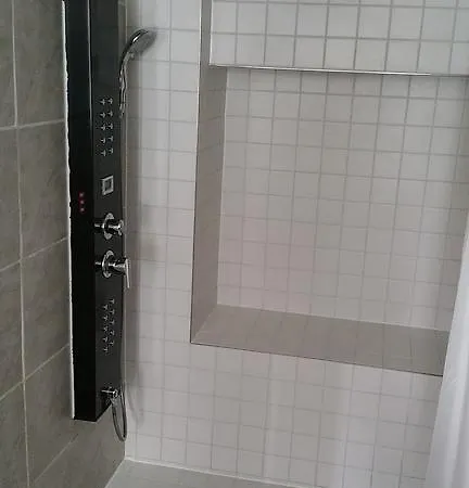 Apartment Gehoeft Nr X Zu Peccatel Vor Den Toren Von Schwerin Nahe Stoerkanal Bei Plate Peckatel