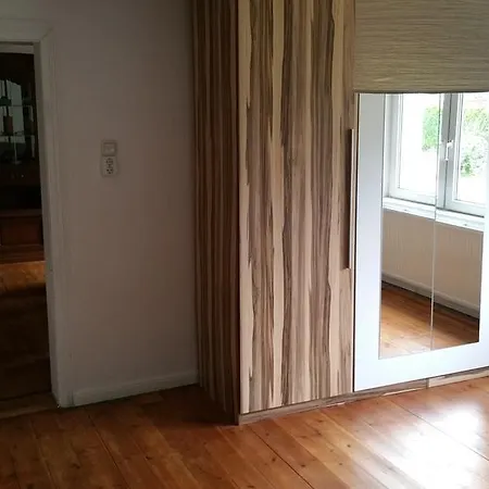 Gehoeft Nr X Zu Peccatel Vor Den Toren Von Schwerin Nahe Stoerkanal Bei Plate * Peckatel