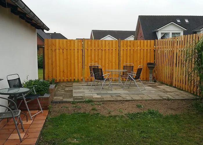 아파트 Gehoeft Nr X Zu Peccatel Vor Den Toren Von Schwerin Nahe Stoerkanal Bei Plate Peckatel